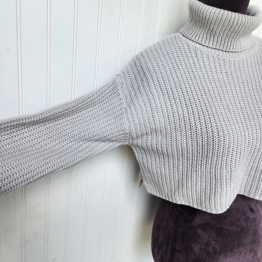 NWT Missguided Women Boho Tuttleneck Neck Cropped Sweater Knit Gray Petite 2P 4P
